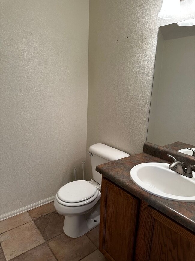 Building Photo - Great home in Pueblo West!
