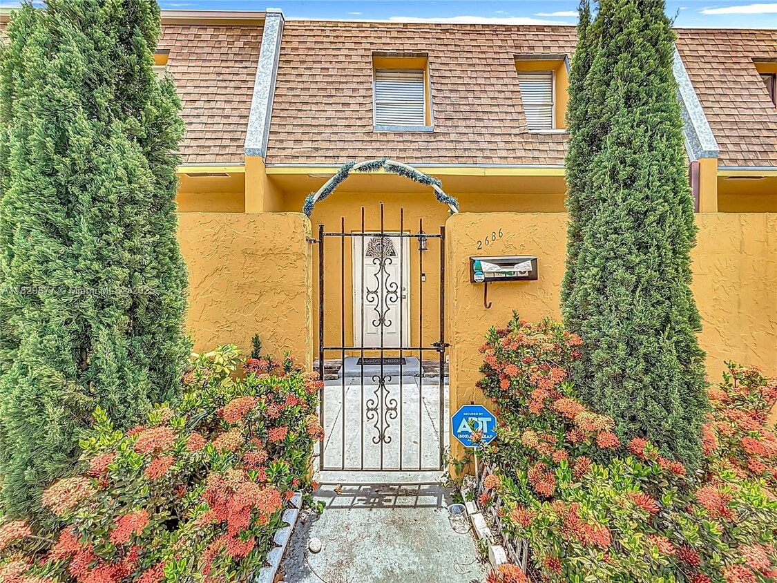 Primary Photo - 2686 NW 60th Way