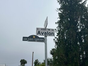 Building Photo - 4016 E Avalon Dr