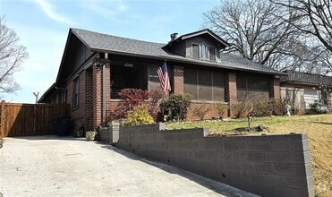 Building Photo - 1789 Thompson Ave