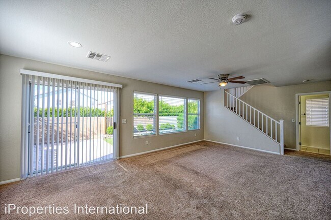 Building Photo - 3 br, 2.5 bath House - 8712 Water Bucket Ave