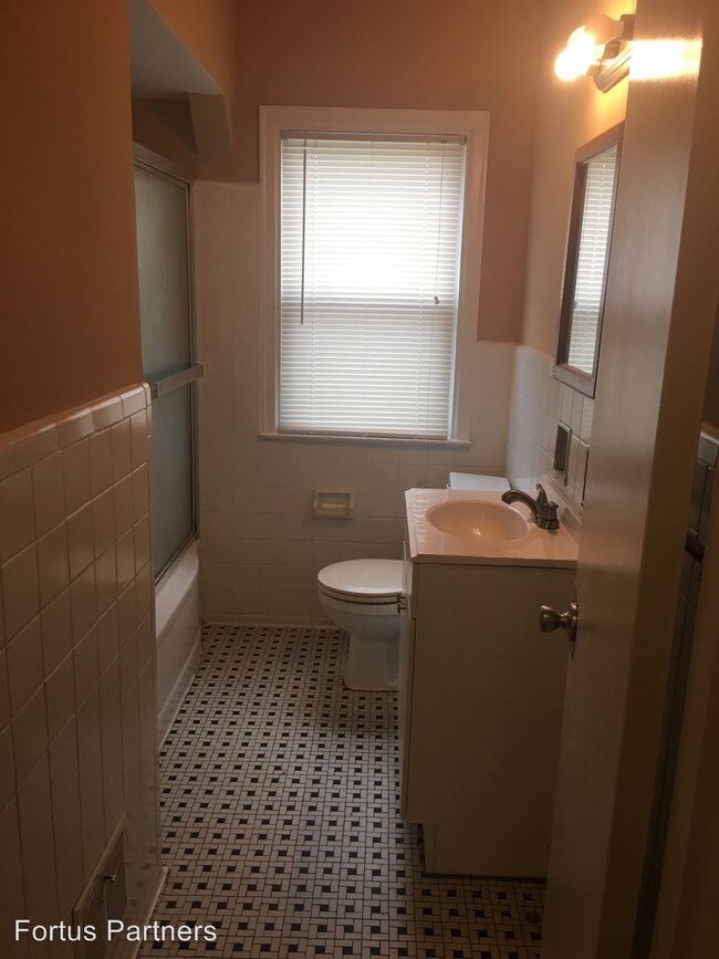 Foto del edificio - 21408 Syracuse Ave