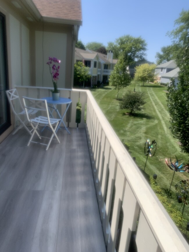 Building Photo - 1152 Buckingham Ct