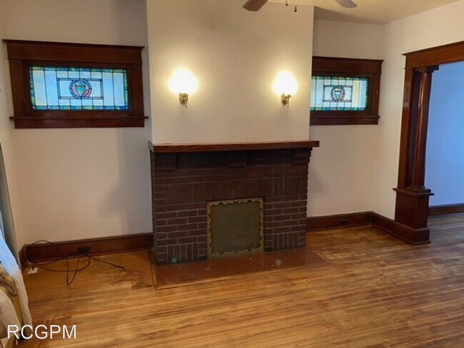 Foto del edificio - 3 br, 1 bath House - 19 Pennsylvania Ave