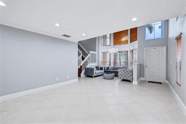 Foto del edificio - 3 br, 2.5 bath House - 5222 NW 53rd Cir
