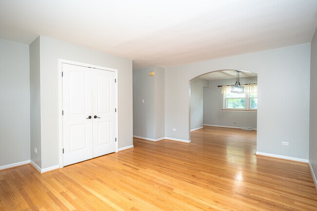 Foto del edificio - 238 N Yale Ave