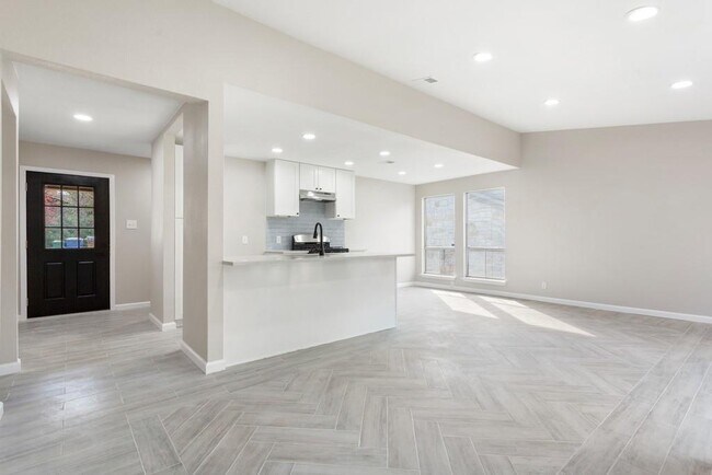 Building Photo - 9604 Crown Ridge Rd