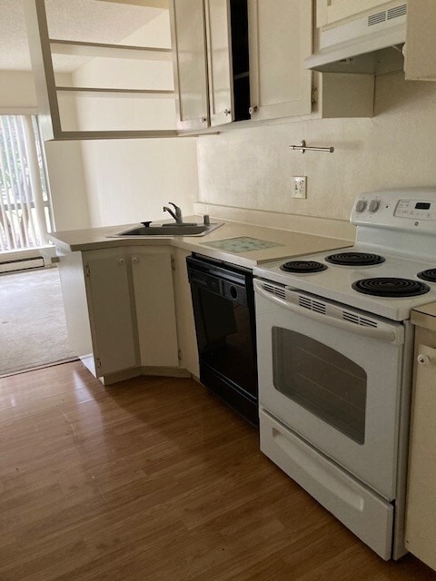 Building Photo - 121 Buckingham Dr