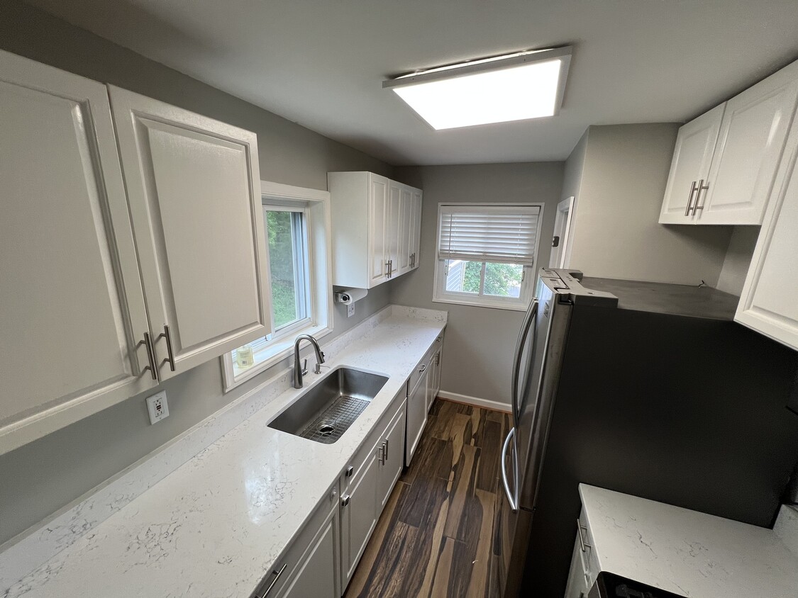 Main Kitchen - 4817 14th St S