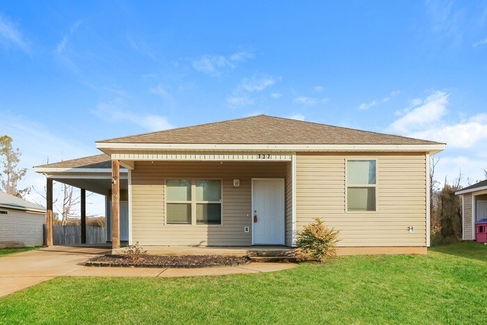 Foto principal - 137 Cedar Brook Drive