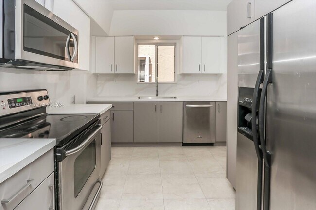 Foto del edificio - 1220 Milan Ave