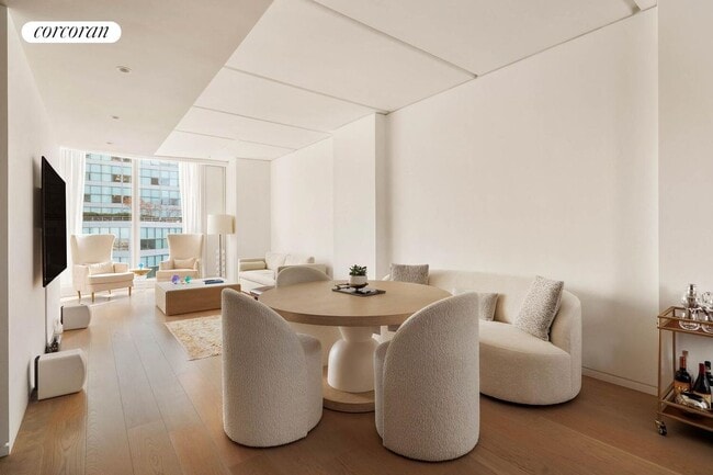 Building Photo - 100 E 53rd St