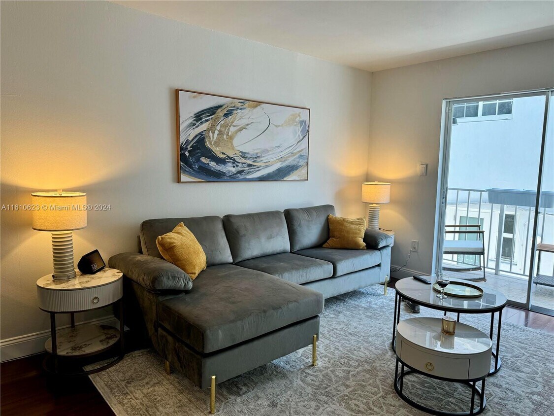Foto principal - 1615 Meridian Ave