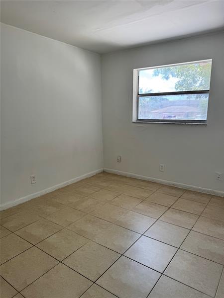 Foto del edificio - 101 NE 41st St