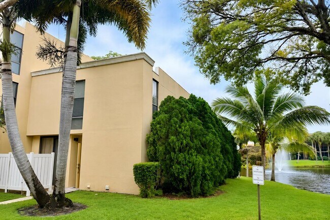 Foto del edificio - 2910 SW 87th Terrace