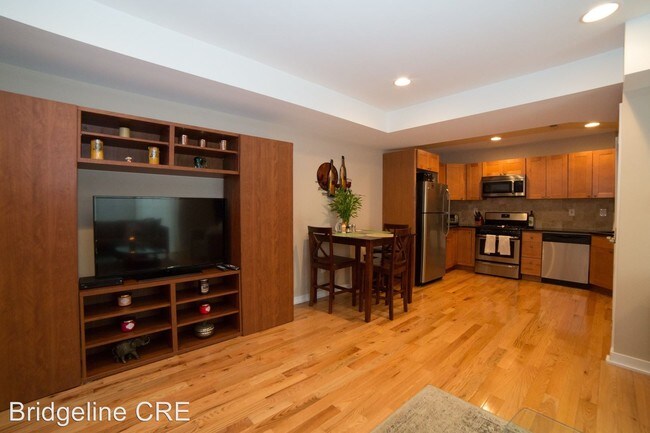 Foto del edificio - 3222 Spring Garden St