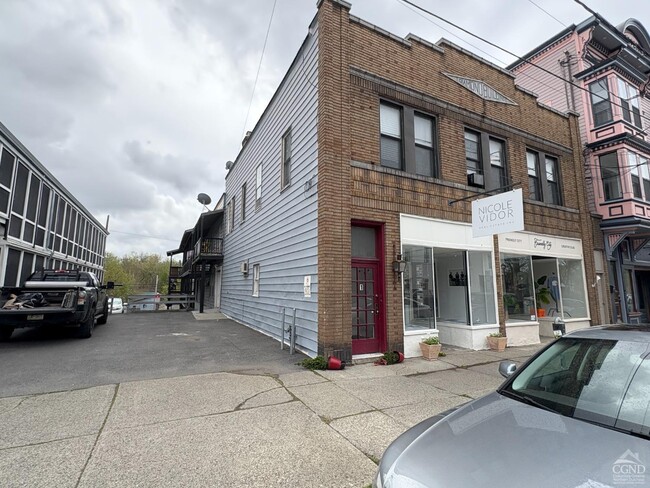 Foto del edificio - 725 Warren St