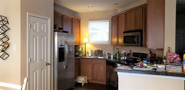 Foto del edificio - 5856 Stone Mountain Rd