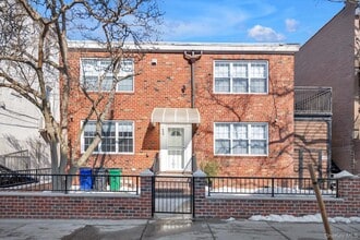 Building Photo - 609 Ovington Ave