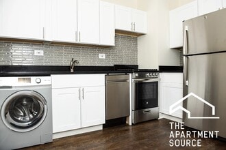 Building Photo - 2151 N Fremont St