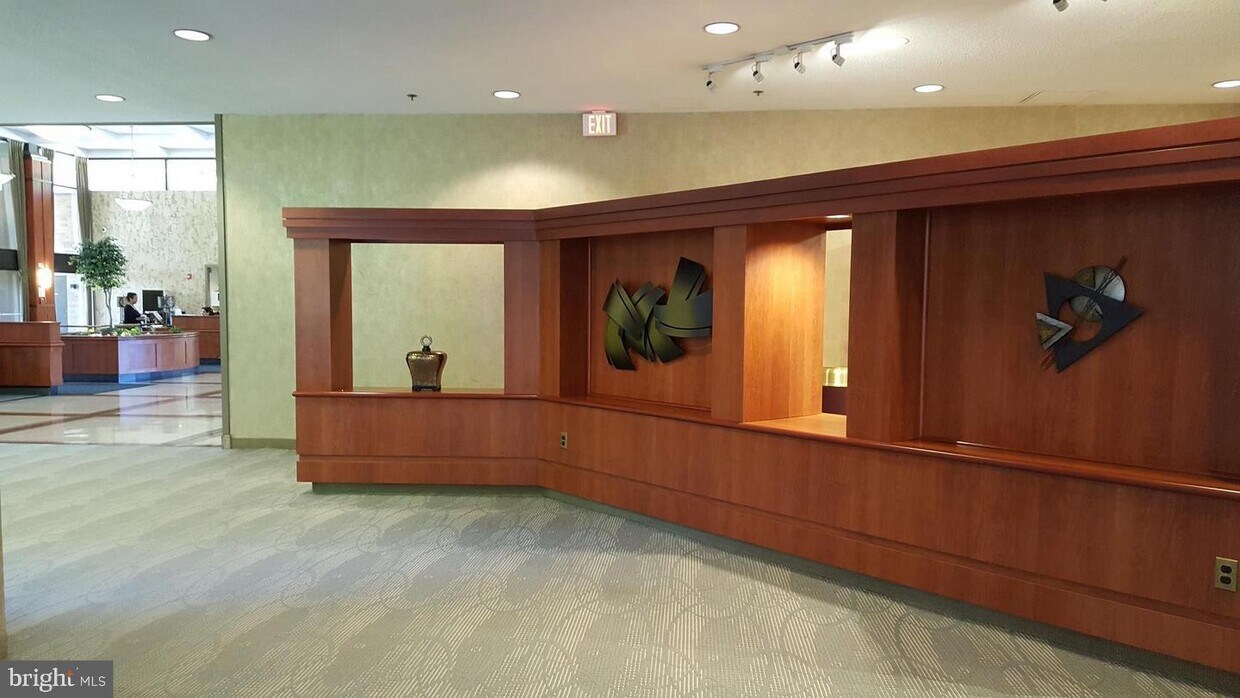 5505 Seminary Rd Unit 1808N, Falls Church, VA 22041 Room for Rent in