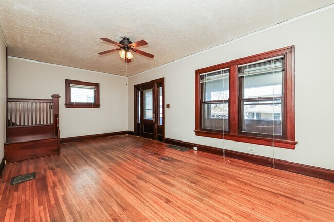 Foto del edificio - 920 E Stewart St