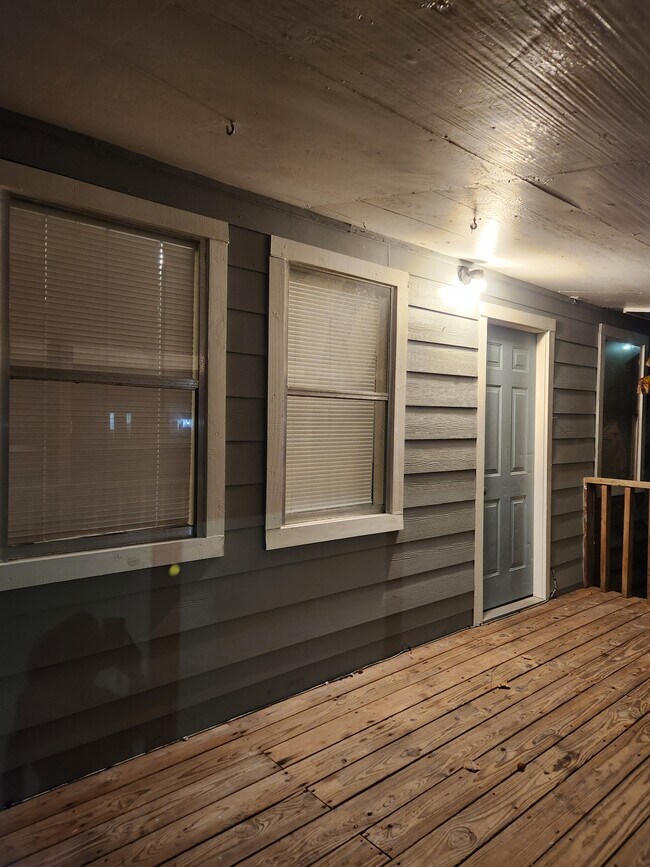 Foto del edificio - 4111 Brown St