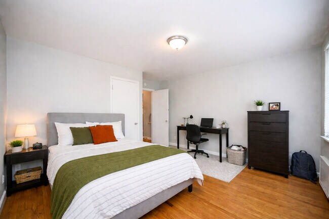 Foto del edificio - 203 Loraine Ave