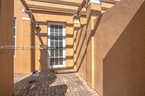 Building Photo - 619 Southwest 147th Avenue, Pembroke Pines...