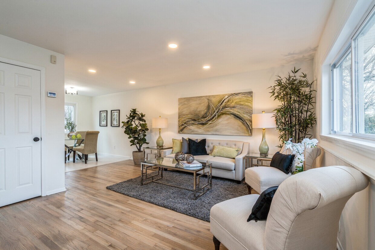 110 Wellington St, Middlesex, NJ 08846 Townhome Rentals in Middlesex