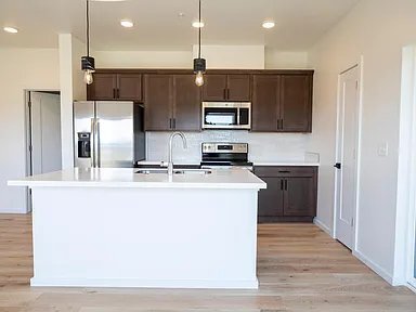 Building Photo - 2430 Tschache Ln