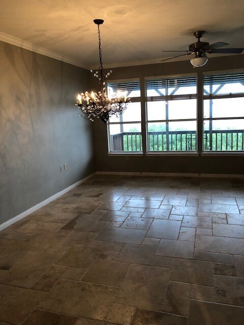 Building Photo - 1036 Edinburgh Dr