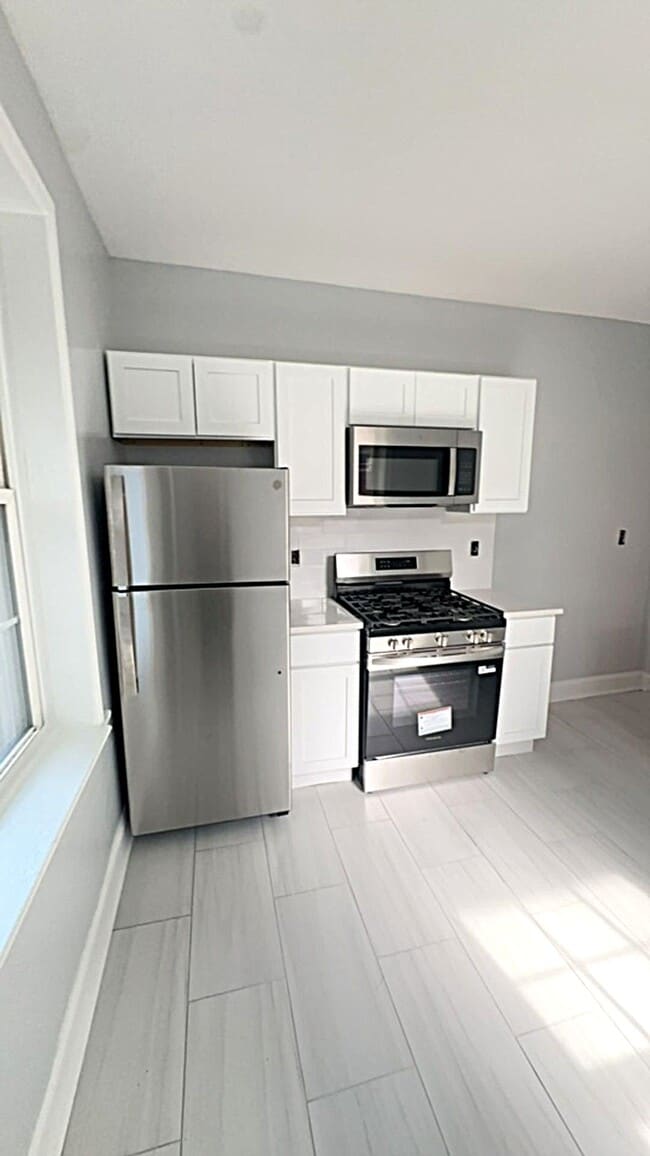 Building Photo - 113 67th Street