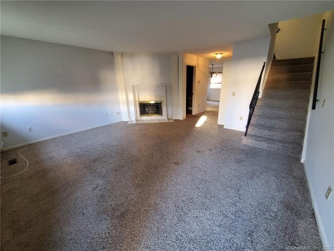 Building Photo - 27 Crows Nest Ln