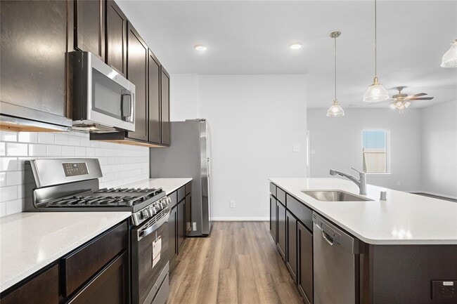 Building Photo - 20935 New Proper Dr