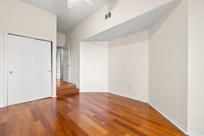 Foto del edificio - 402 S Armenia Ave