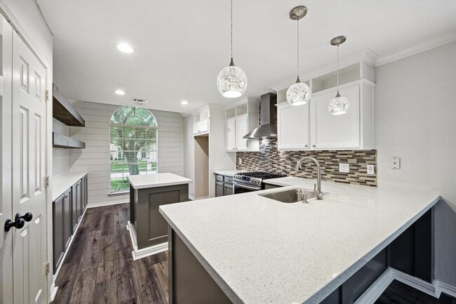 Building Photo - 2614 Port Carissa Dr