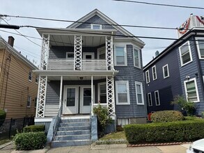 Building Photo - 38 Hawthorn Ave