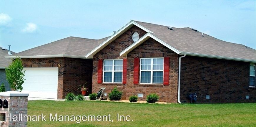 Foto principal - 300 S Delaware St
