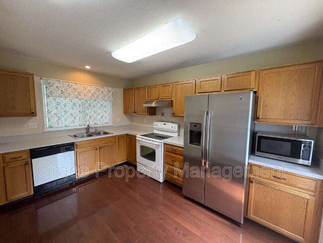 Building Photo - 12247 Crabapple St
