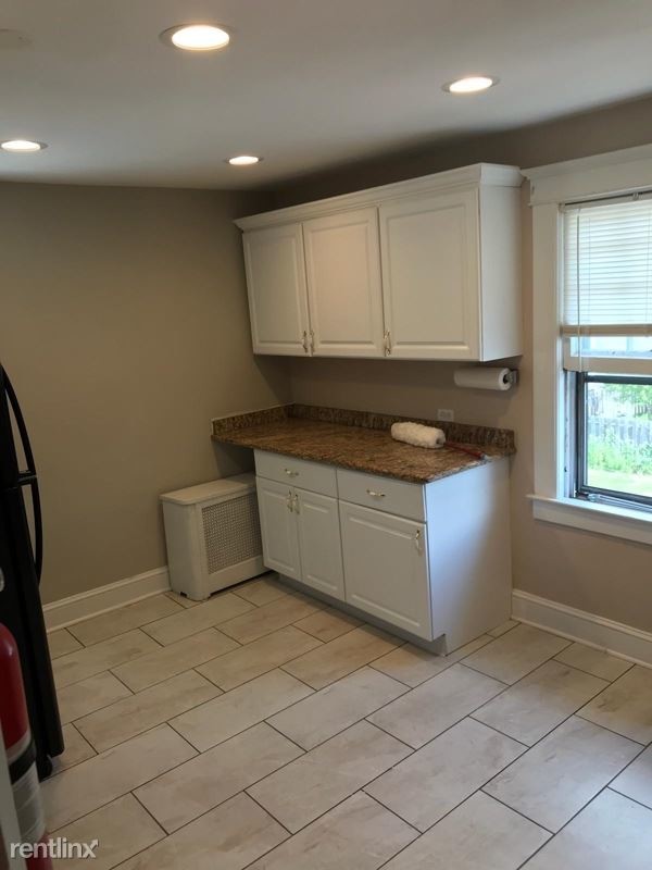 Building Photo - 1 br, 1 bath Apartment - 16 Clark St 2 Unit 2