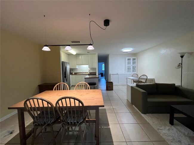Foto del edificio - 2836 SW 14th Dr