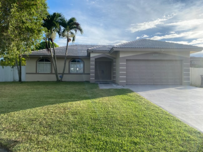 Building Photo - 19532 SW 133rd Ave