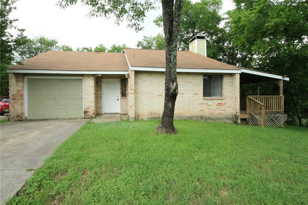 Primary Photo - 427 Lake Creek Cir