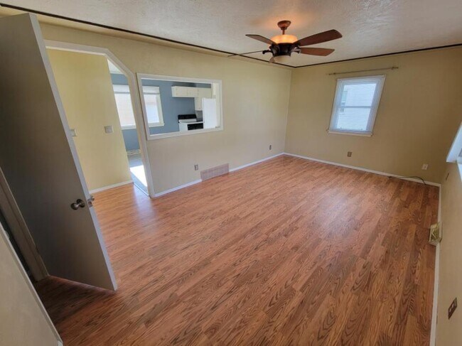 Building Photo - 3 bedroom in Billings MT 59101