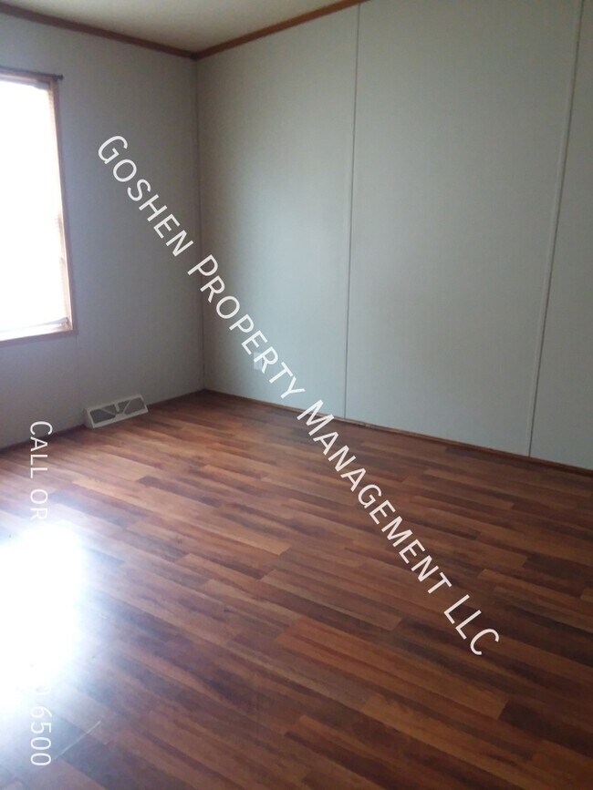 Foto del edificio - 5518 S Vine St