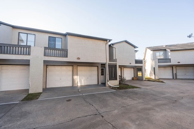 2/2.5 Gated Community near FSU with Water ... - 2/2.5 Gated Community near FSU with Water ... House