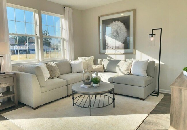 Foto del edificio - Stunning 4-Bed Townhome in Quakertown! Available NOW!