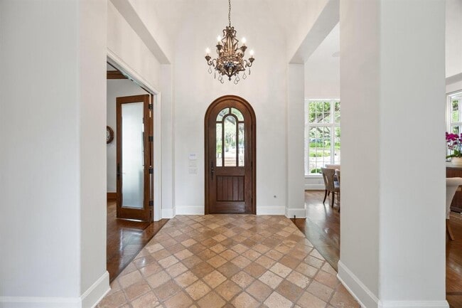 Building Photo - 2805 Calaw Cove