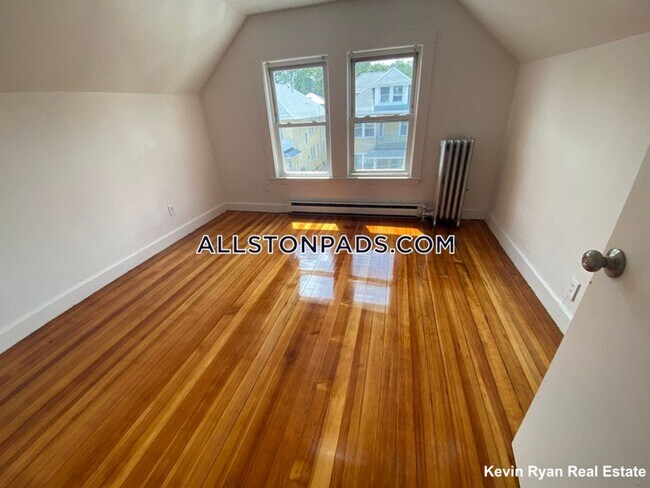Building Photo - 5 Boulevard Terrace